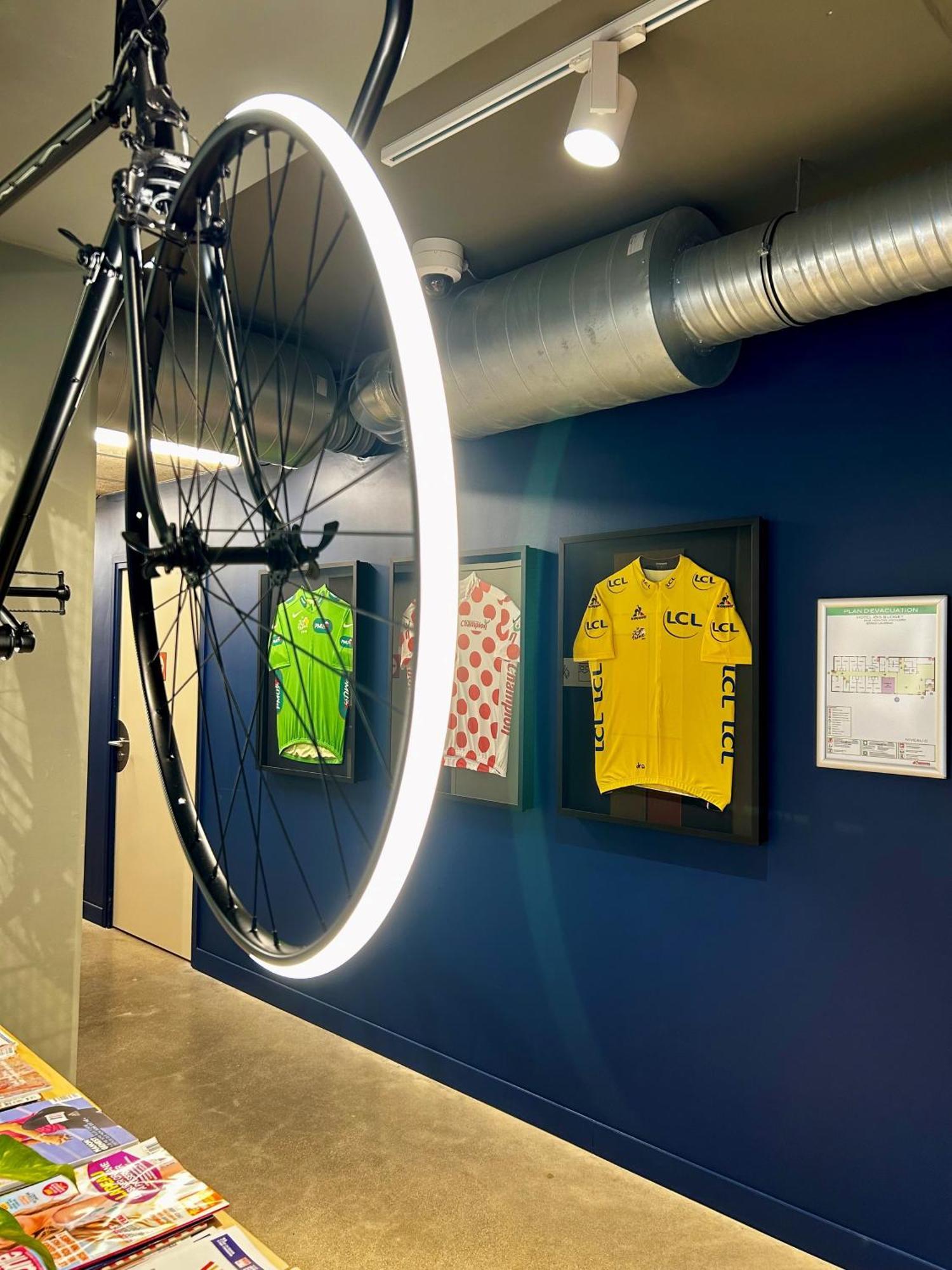 Ibis Budget Loudeac Velodrome Loudéac Exterior foto